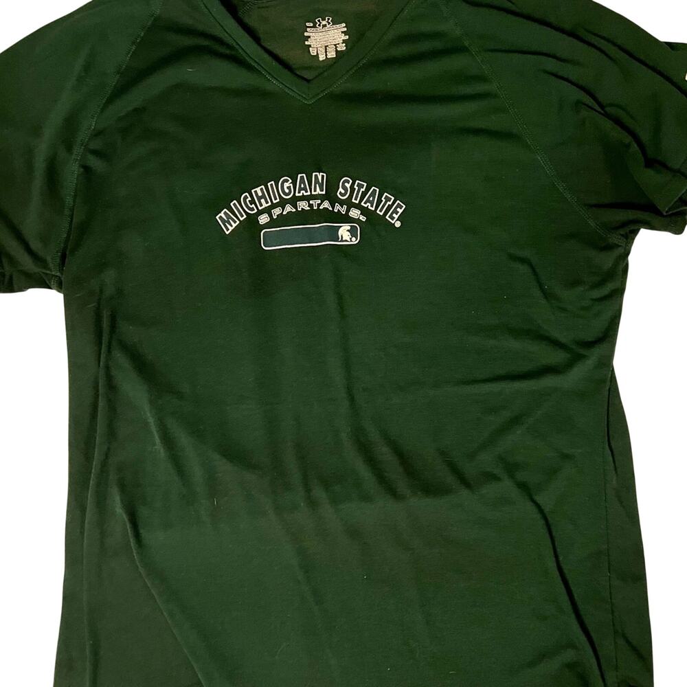 Michigan state Spartans dark green sports shirt under armour vneck size medium